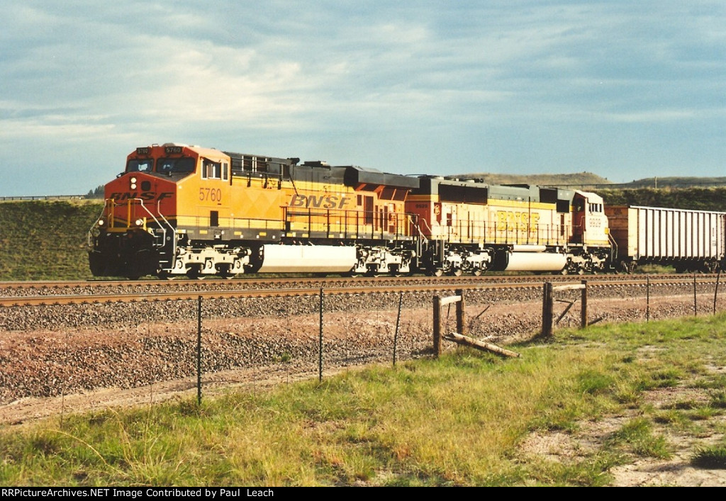 Empty coal train turns to the south
